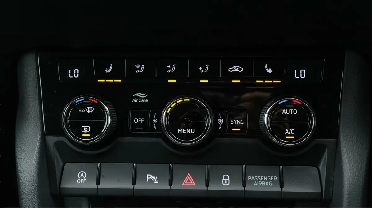 2021-skoda-karoq-15-tsi-se-l-dsg-big-12
