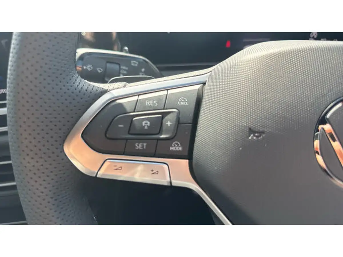 2025-volkswagen-tiguan-20-tsi-r-line-265ps-big-24