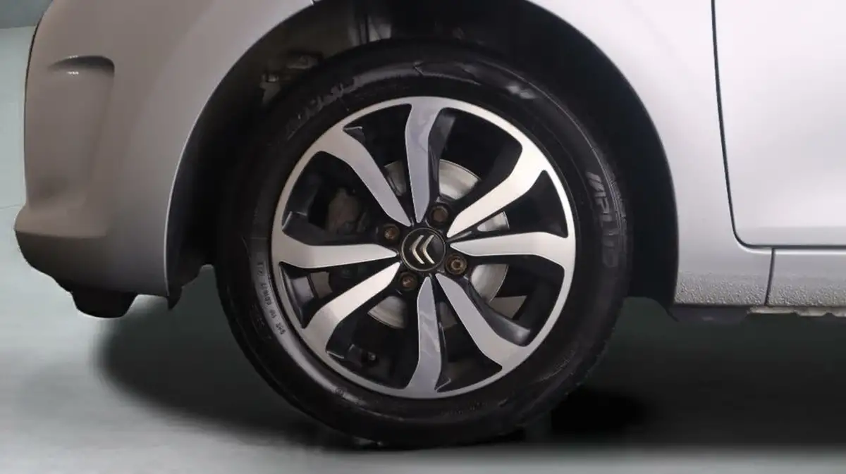 2020-citroen-c1-10-vti-flair-ss-5d-big-17