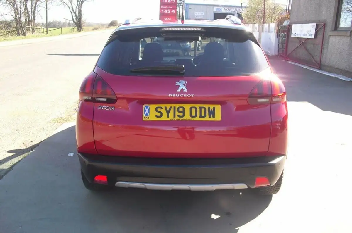 2019-peugeot-2008-suv-15-bluehdi-allure-100bhp-big-7