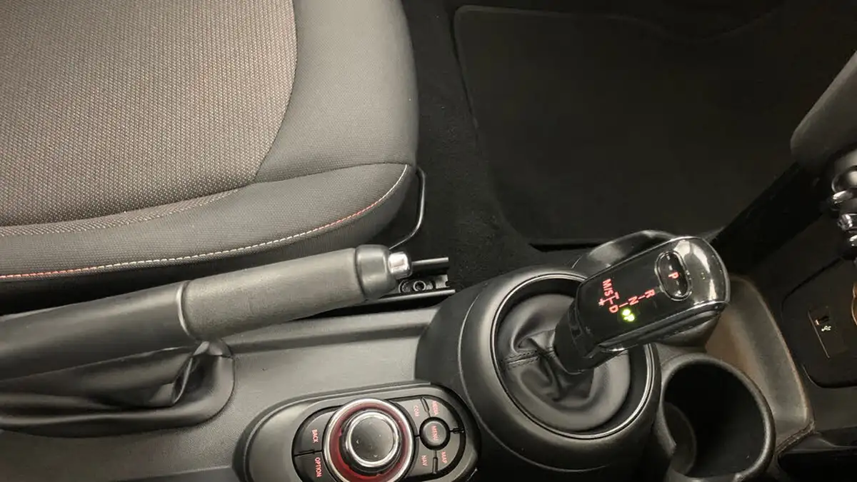 2022-mini-cooper-15-cooper-classic-hatchback-3d-auto-big-31
