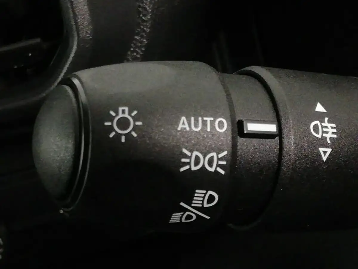 2024-peugeot-partner-15-bluehdi-professional-100pseu6d-big-18