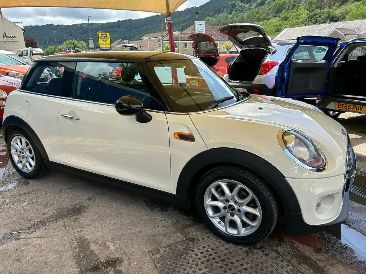 2017-mini-cooper-15-cooper-ss-hatchback-3d-big-0