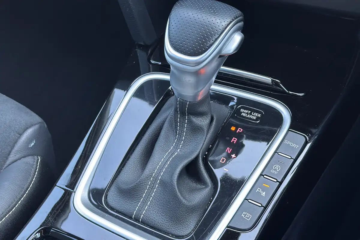 2023-kia-xceed-15-t-gdi-gt-line-s-158bhp-dct-big-11