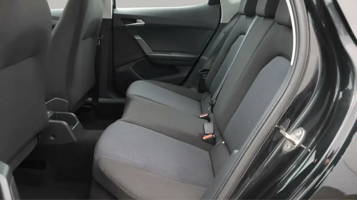 2022-seat-arona-10-tsi-se-technology-big-16