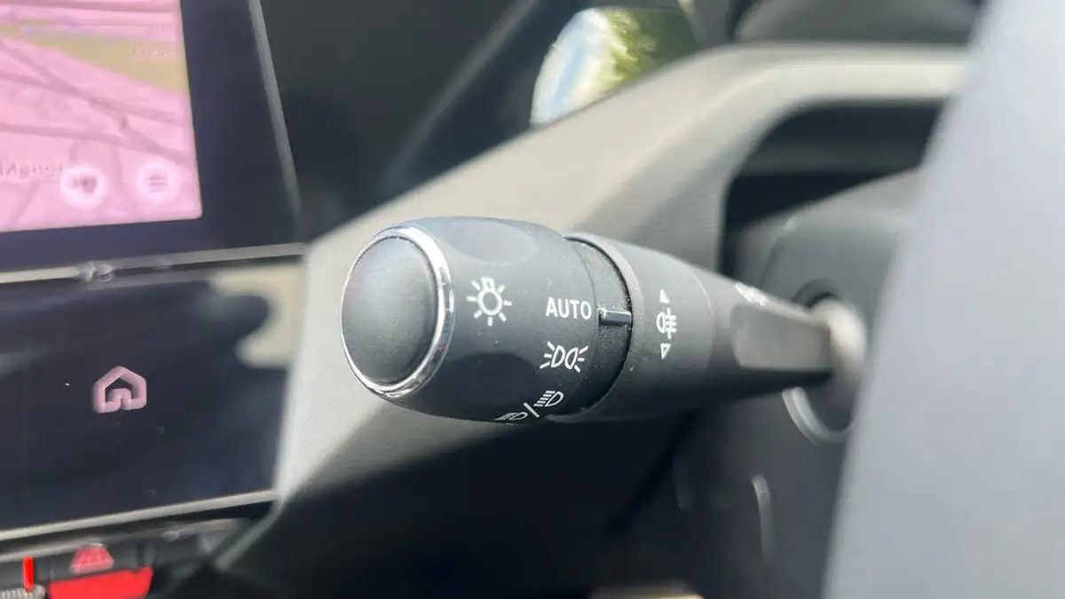2023-peugeot-308-15-bluehdi-allure-premium-130ps-big-26