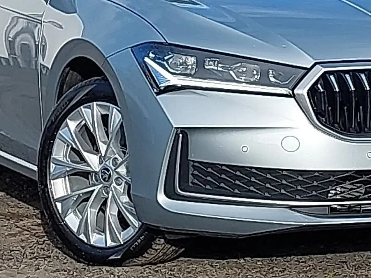 2024-skoda-superb-big-8