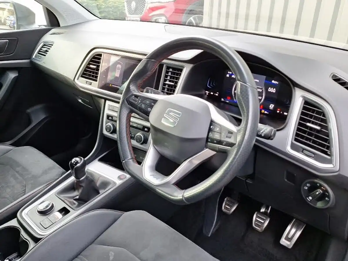 2023-seat-ateca-15-ecotsi-fr-big-9
