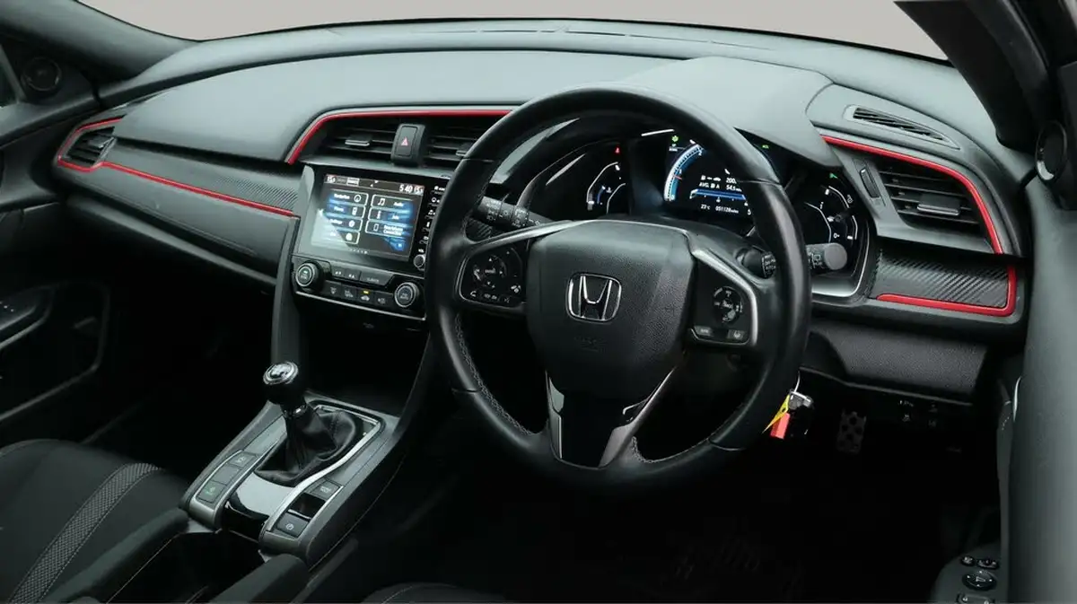 2020-honda-civic-16-i-dtec-sr-hatchback-5d-big-9