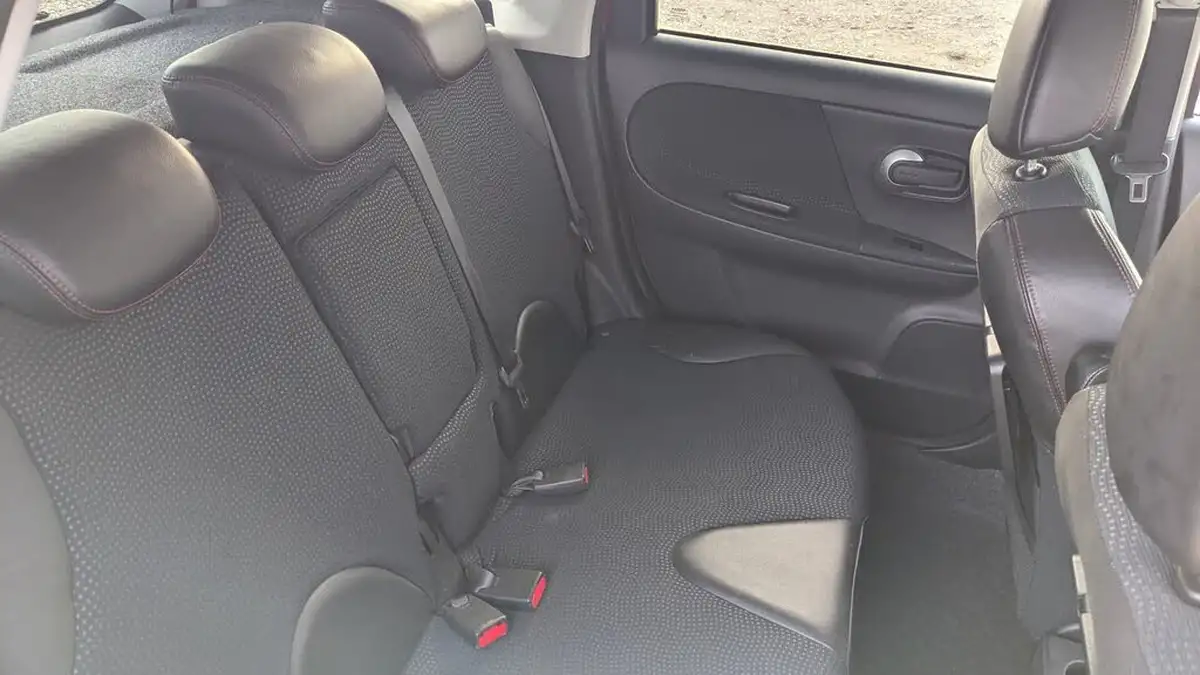 2009-nissan-note-16-tekna-auto-big-8