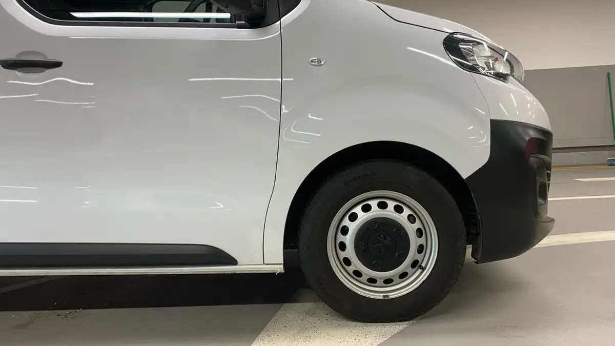 2023-peugeot-expert-20-bluehdi-professional-premium-long-1400-big-16