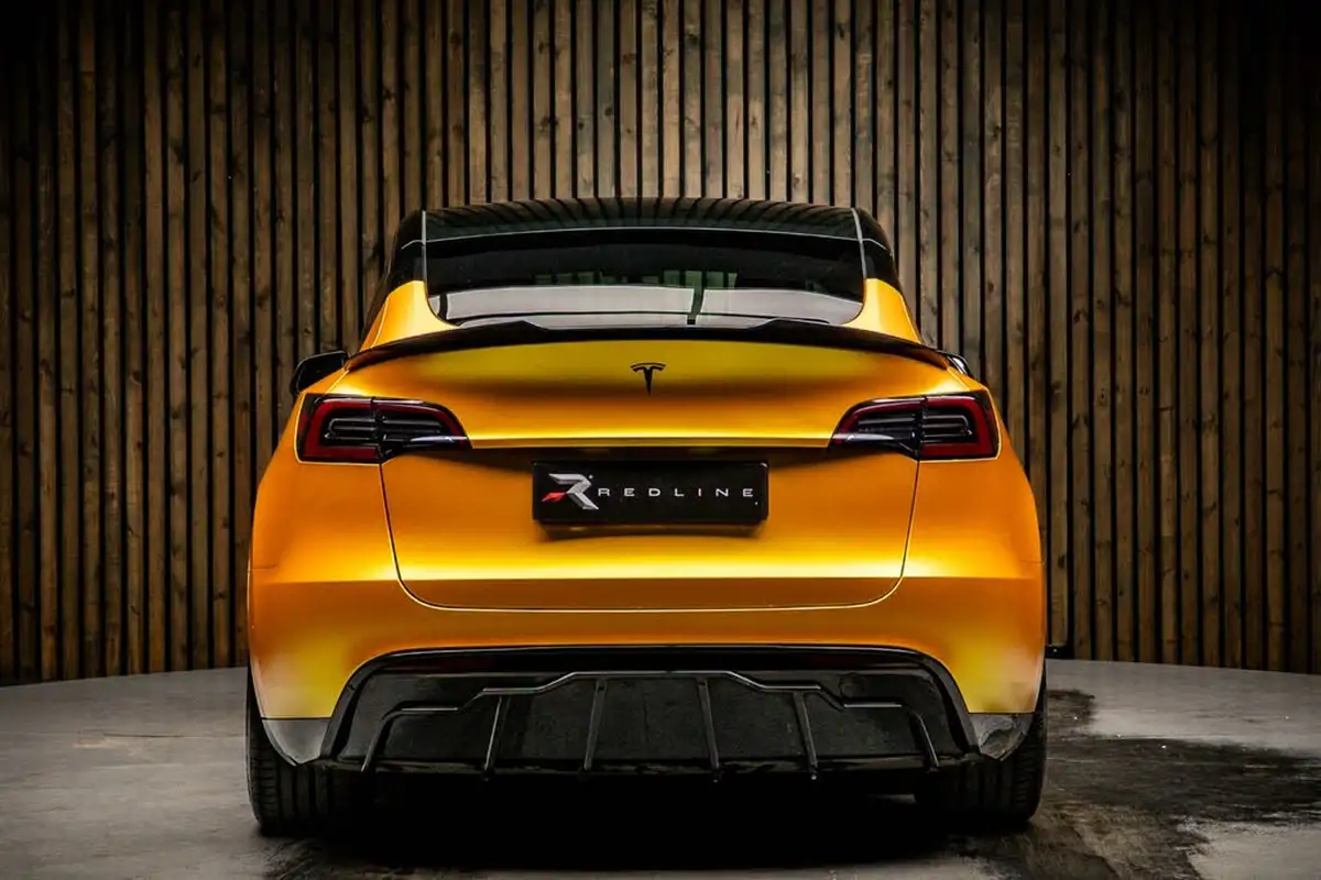 2023-tesla-model-y-e-performance-big-5