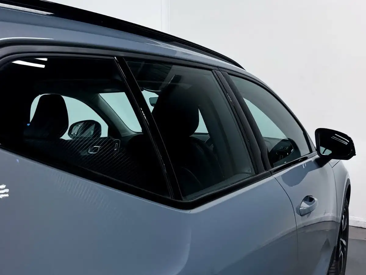 2023-volvo-xc40-20-b3-plus-big-13