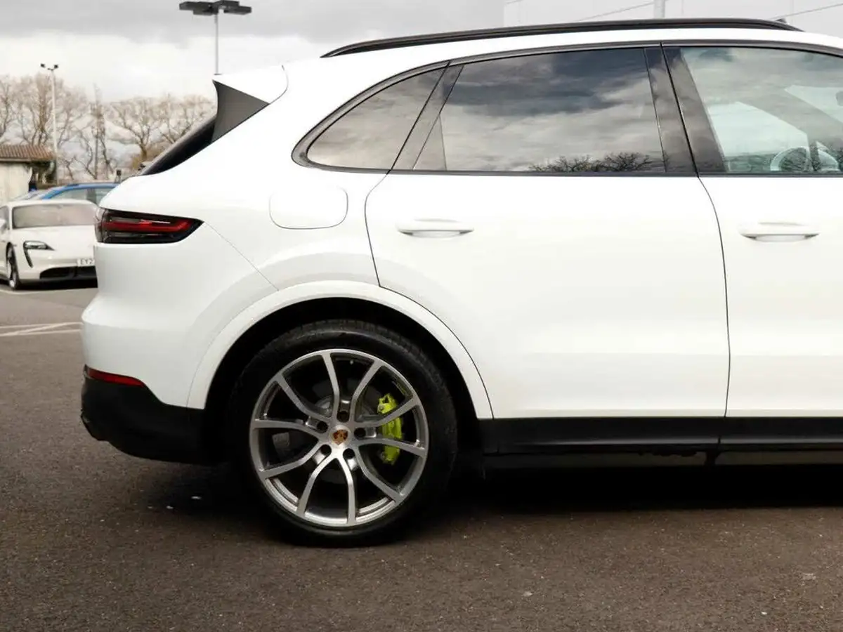 2019-porsche-cayenne-30-v6-e-hybrid-e-hybrid-station-wagon-big-31