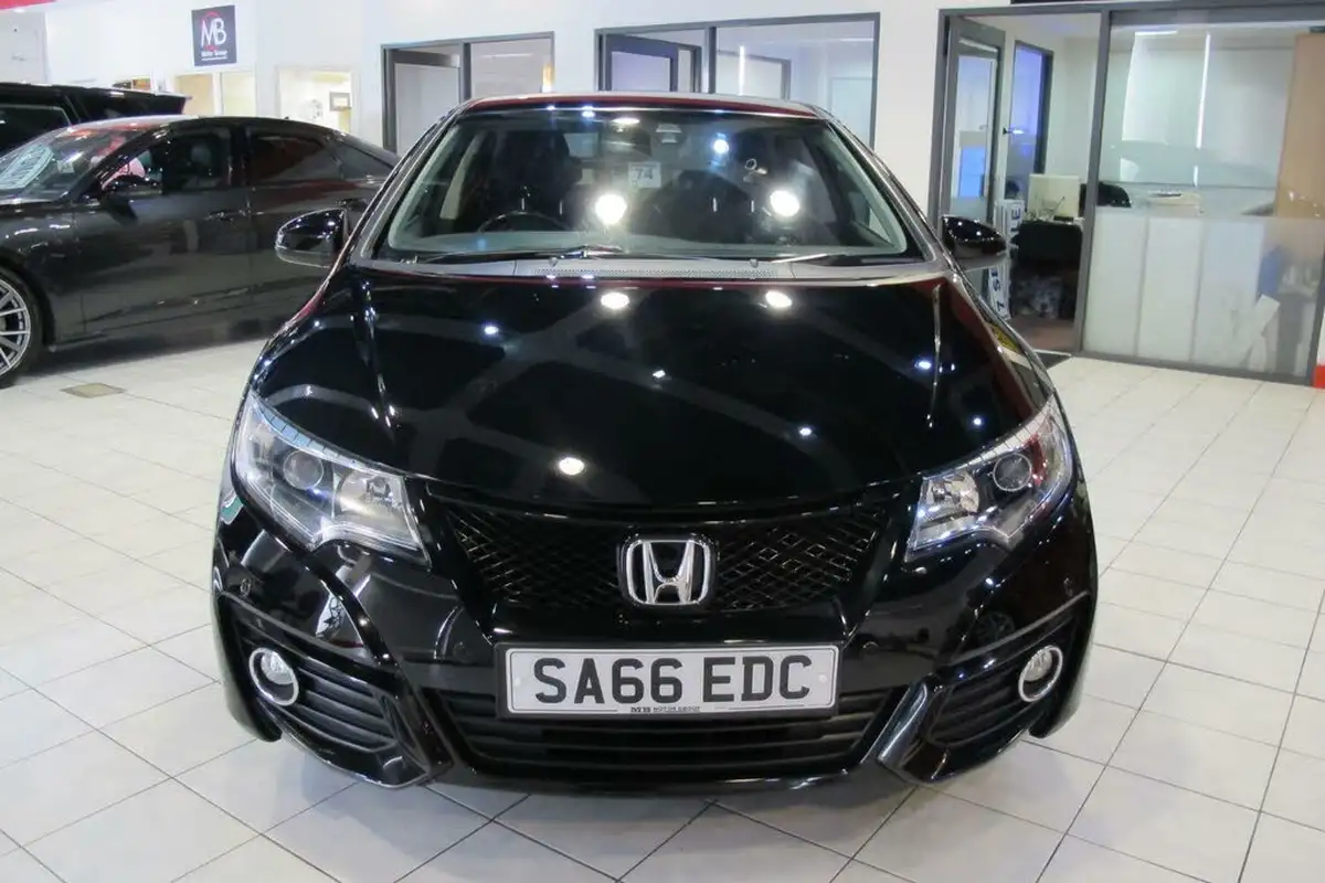 2016-honda-civic-14-i-vtec-se-plus-navi-big-13