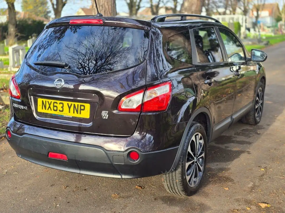 2013-nissan-qashqai2-20-360-4wd-cvt-big-11