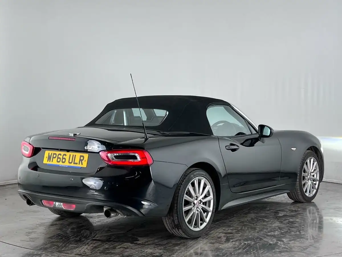 2016-fiat-124-14-multiair-124-spider-lusso-plus-big-34