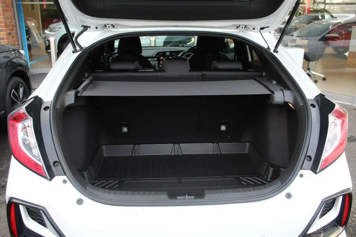 2021-honda-civic-15-vtec-turbo-sport-ss-big-10