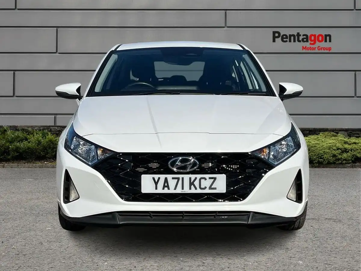 2022-hyundai-i20-10-t-gdi-se-connect-eclutch-imt-big-12