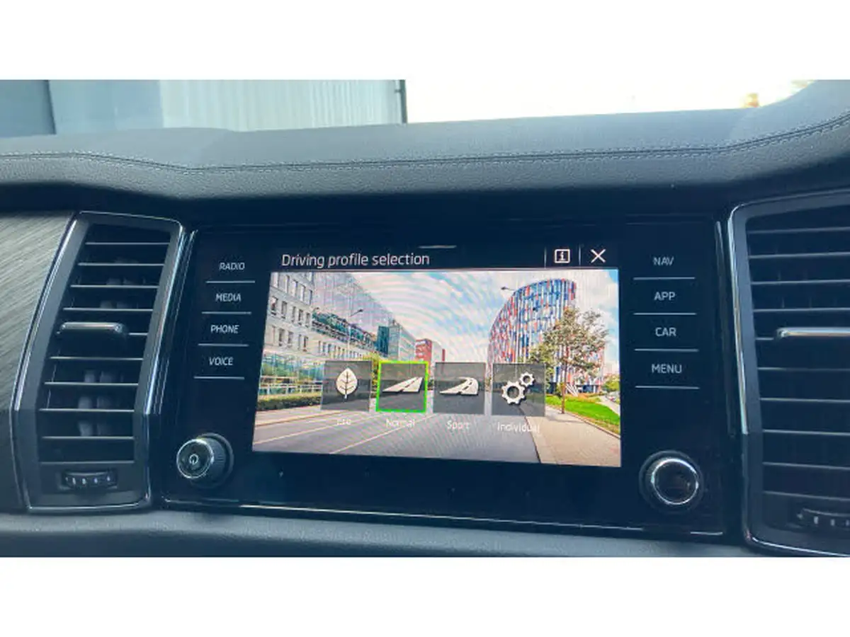 2022-skoda-kodiaq-15-tsi-se-l-dsg-big-26