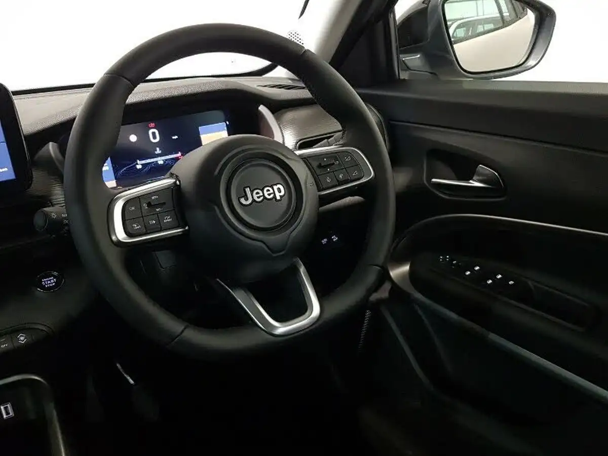 2024-jeep-avenger-12-gse-altitude-big-9