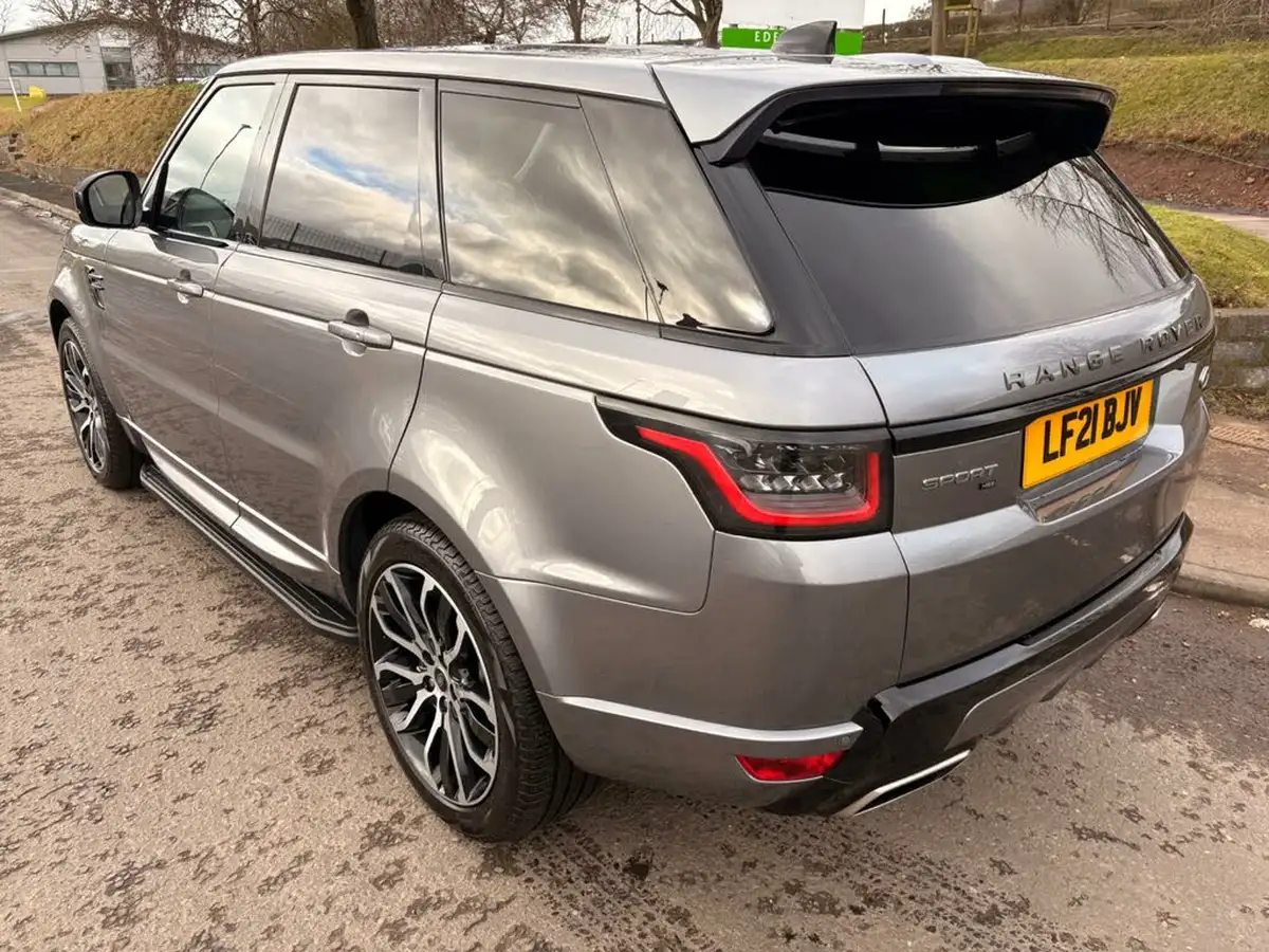 2021-land-rover-range-rover-sport-30-d300-hse-dynamic-big-11