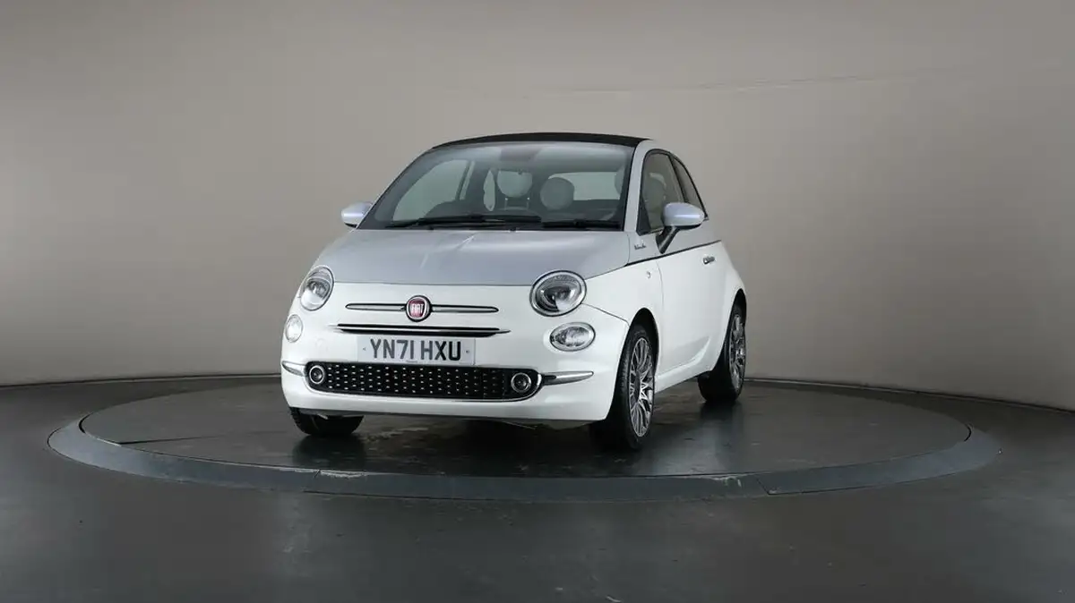 2021-fiat-500c-10-dolcevita-big-40