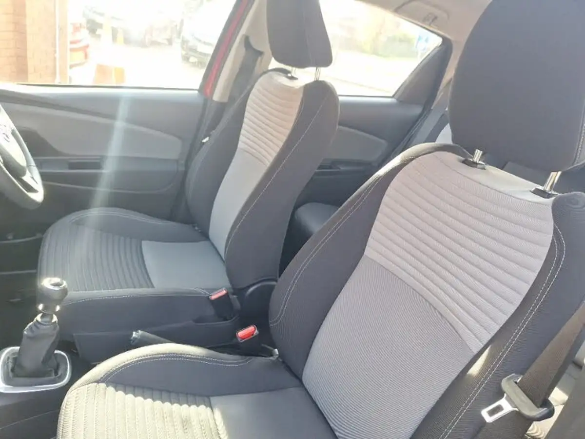 2020-toyota-yaris-15-vvt-i-icon-111bhp-1496cc-big-4