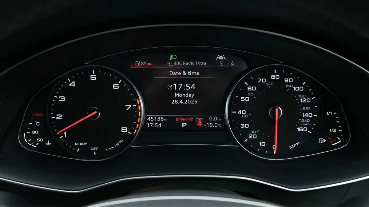 2021-audi-a6-avant-20-45-tfsi-black-edition-265ps-big-10