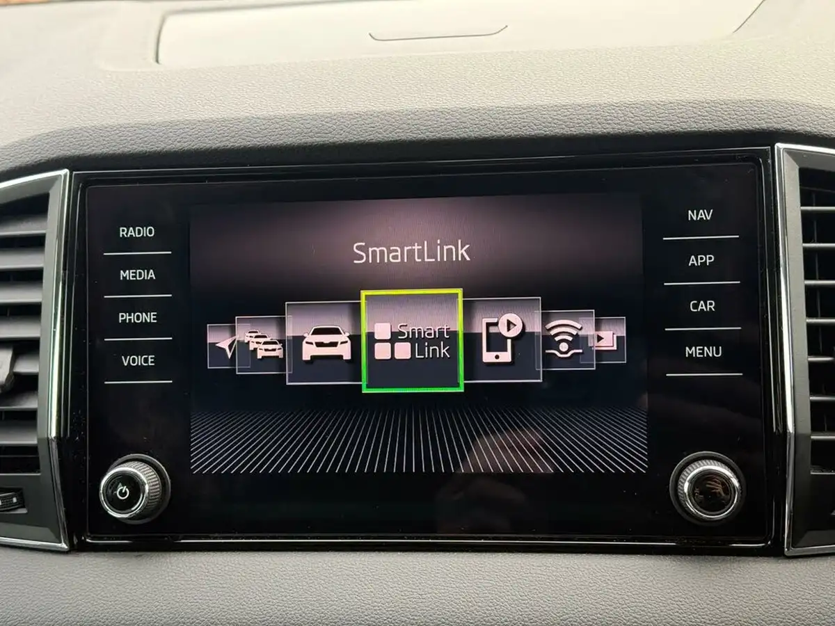 2018-skoda-karoq-15-tsi-se-l-ss-big-31