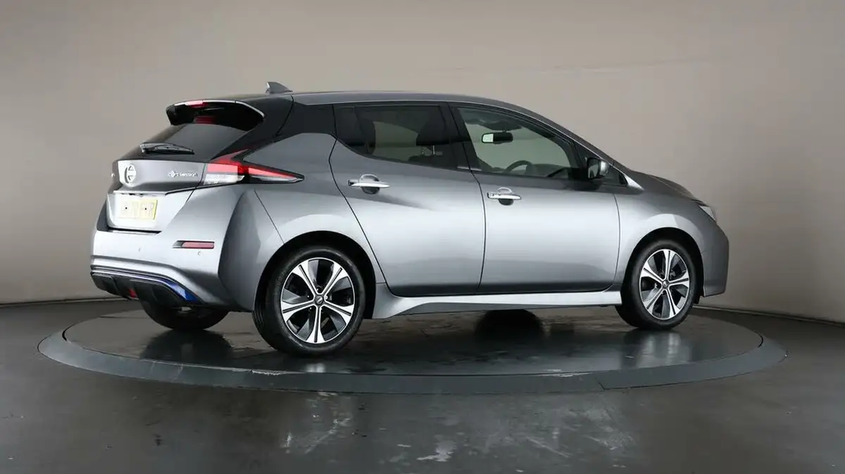 2021-nissan-leaf-e-n-connecta-big-57