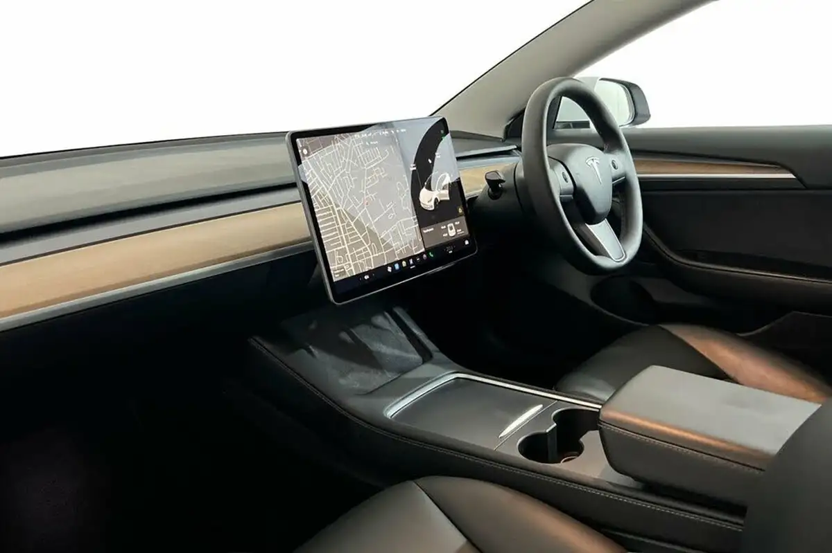 2021-tesla-model-3-e-long-range-4x4-big-8
