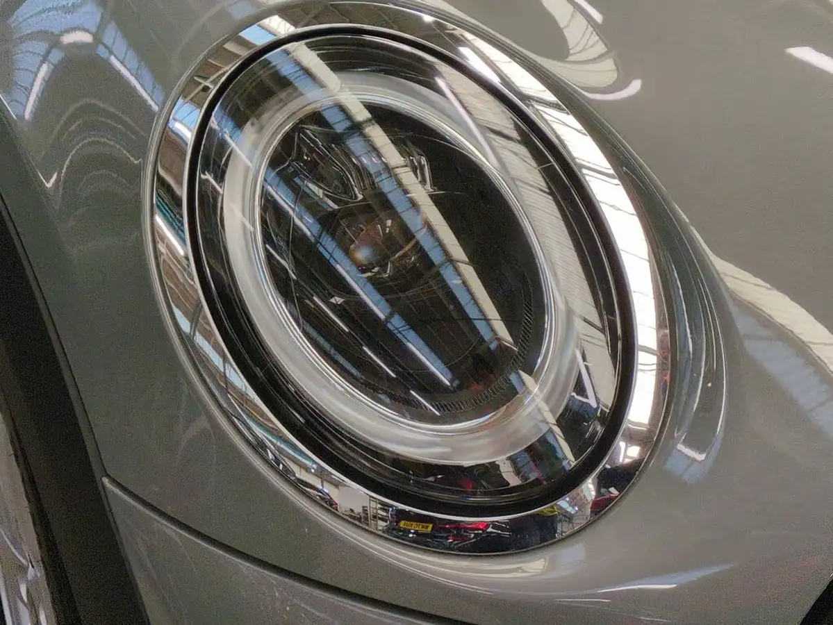 2022-mini-cooper-15-cooper-classic-hatchback-3d-big-17