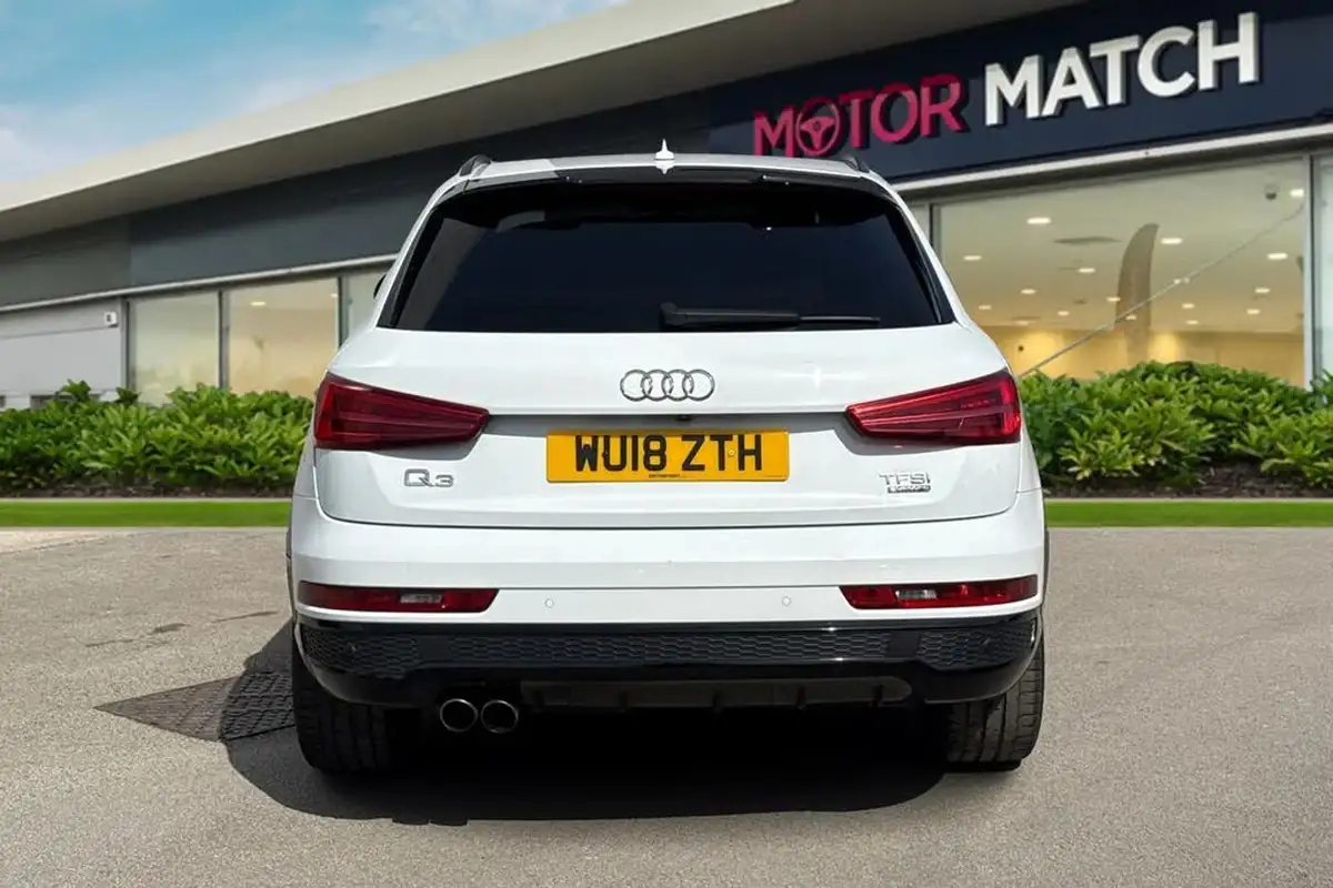 2018-audi-q3-20-tfsi-quattro-black-edition-big-3