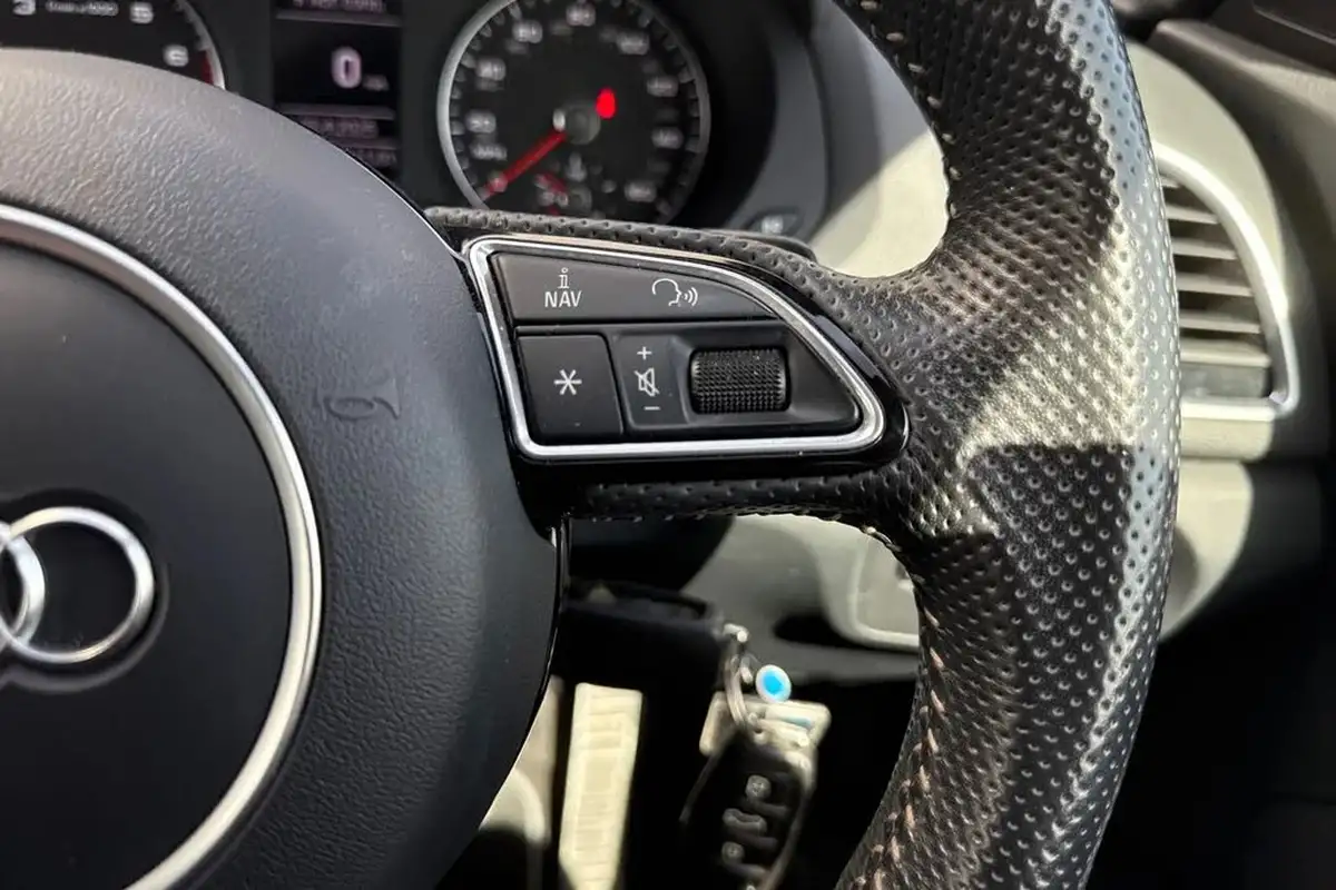 2018-audi-q3-20-tfsi-quattro-black-edition-big-51