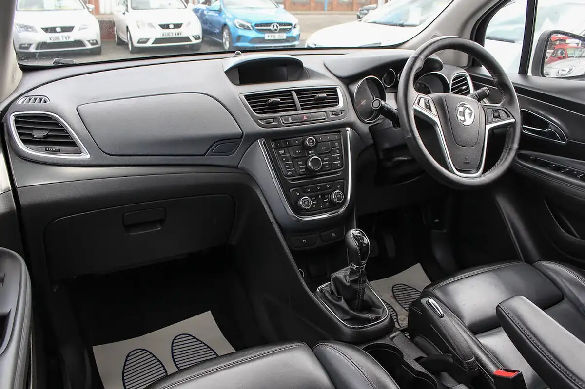 2017-vauxhall-mokka-16-se-big-17