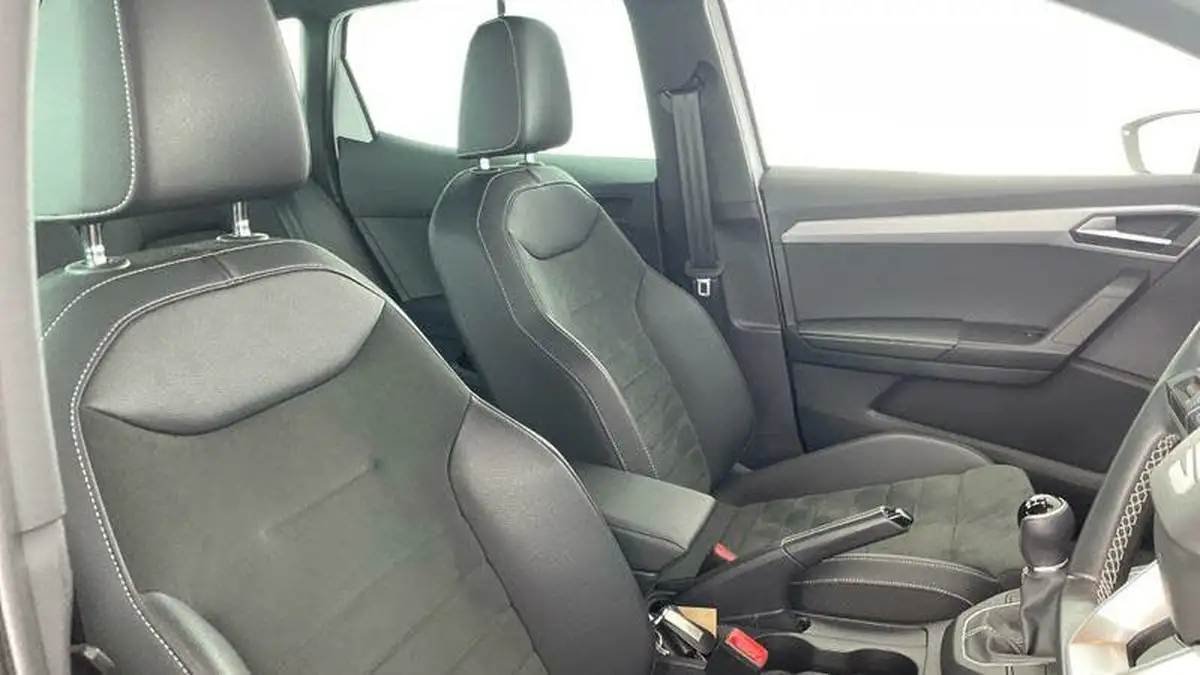 2022-seat-ibiza-10-tsi-xcellence-110ps-big-18
