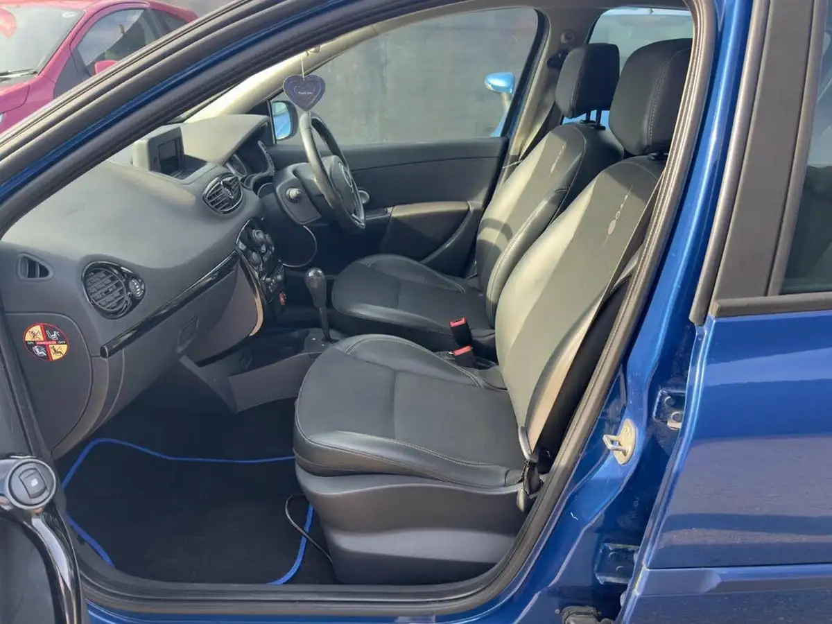 2011-renault-clio-16-dynamique-tom-tom-vvt-hatchback-5d-auto-big-51