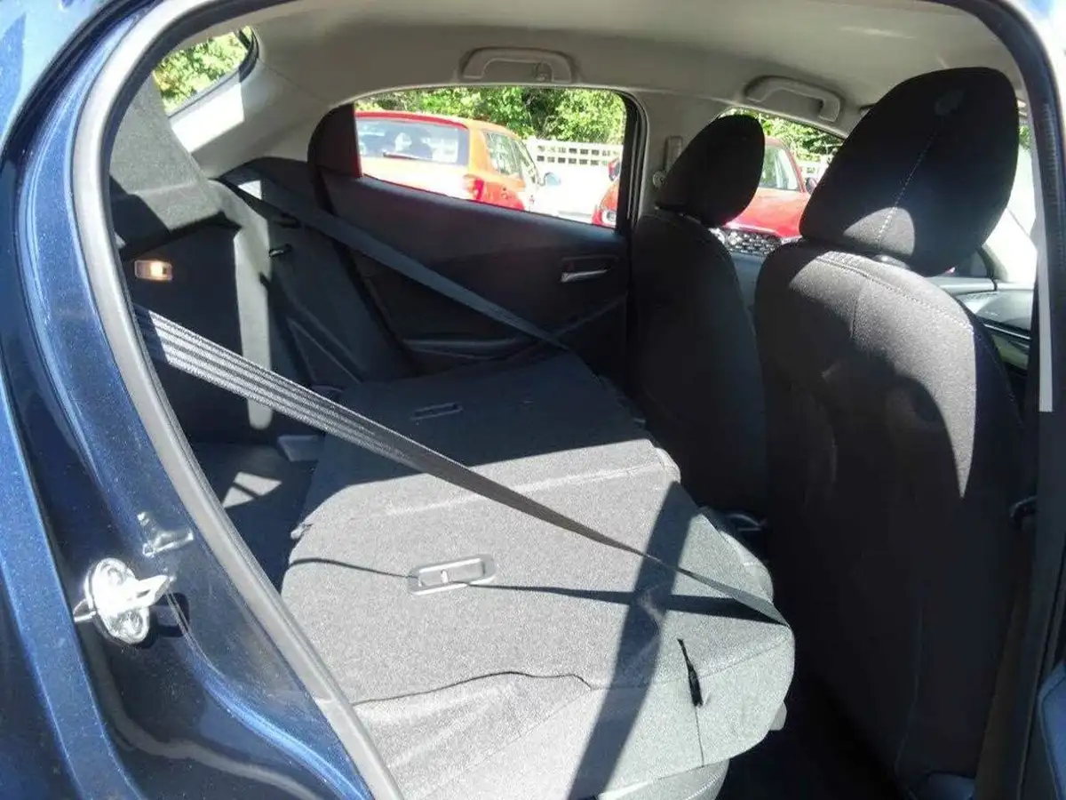 2019-mazda-mazda2-15-se-l-nav-big-35