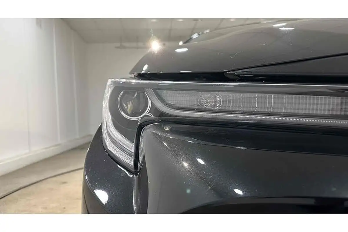 2021-toyota-corolla-20-vvt-i-excel-18in-alloy-wheelstrk-touring-sports-big-16