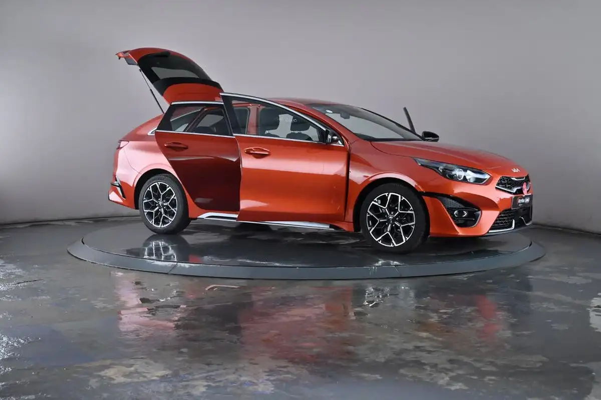 2022-kia-pro-ceed-15-t-gdi-gt-line-big-29