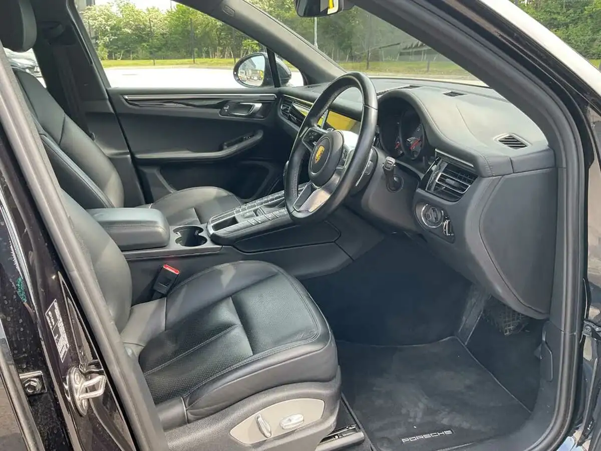2021-porsche-macan-30-s-big-22