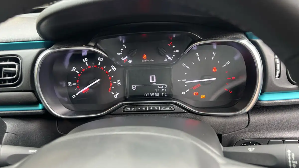2022-citroen-c3-12-puretech-shine-plus-83ps-ss-big-12