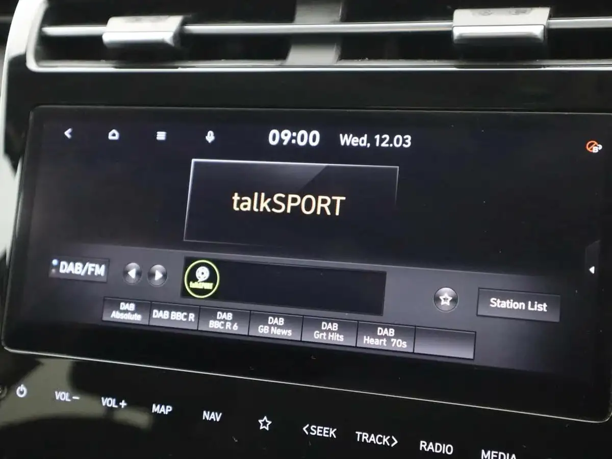 2022-hyundai-tucson-16-t-gdi-se-connect-150ps-big-13