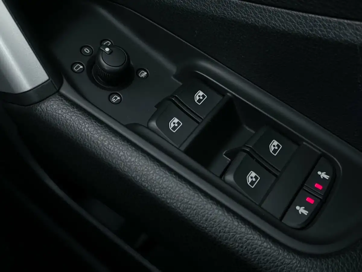 2020-audi-q2-16-30-tdi-technik-s-tronic-big-31