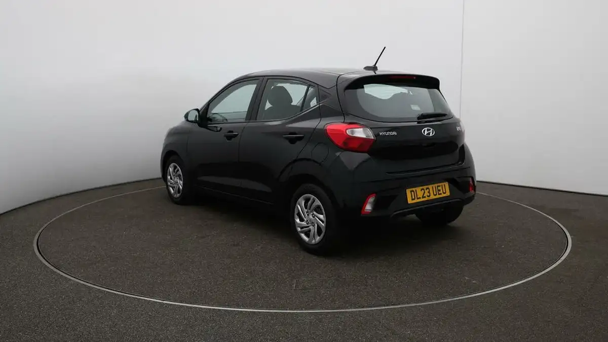 2023-hyundai-i10-10-se-big-53