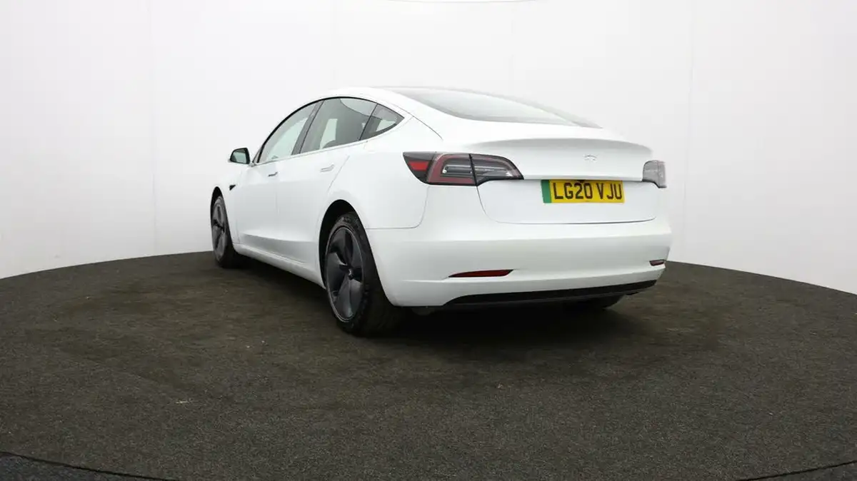 2020-tesla-model-3-e-standard-plus-big-70