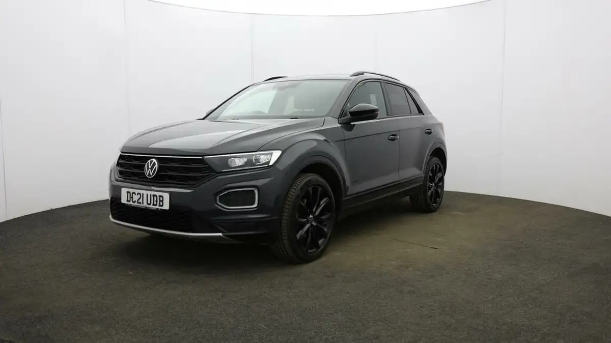 2021-volkswagen-t-roc-15-tsi-black-edition-dsg-big-2