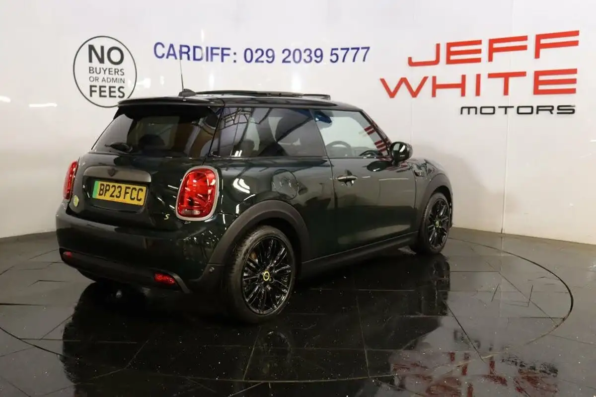 2023-mini-cooper-e-cooper-s-resolute-edition-big-3