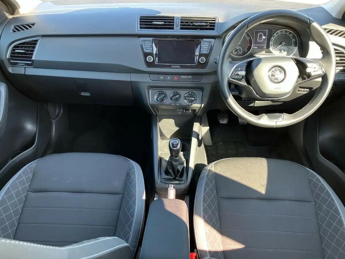2021-skoda-fabia-10-tsi-colour-edition-95ps-big-8